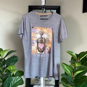 Sean John Loin Roaring Graphic Streetwear Tee Shirt
